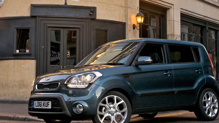 2012 Kia Soul UK In Grey Side Pose